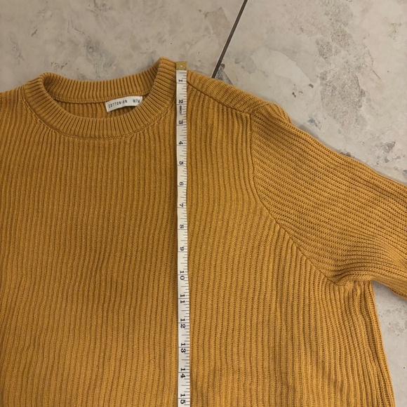 Cotton On medium sweater golden mustard color - Picture 5 of 5